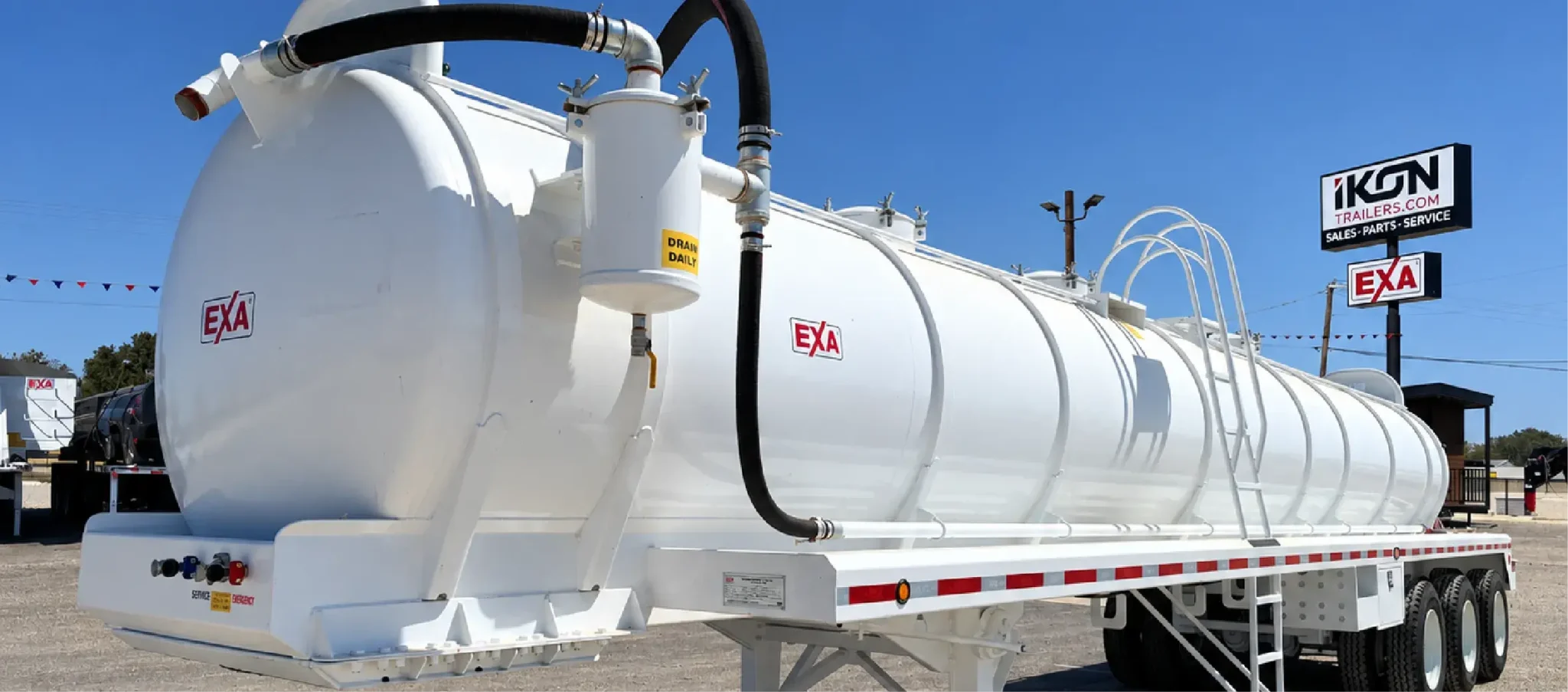 165 BBL vacuum trailer